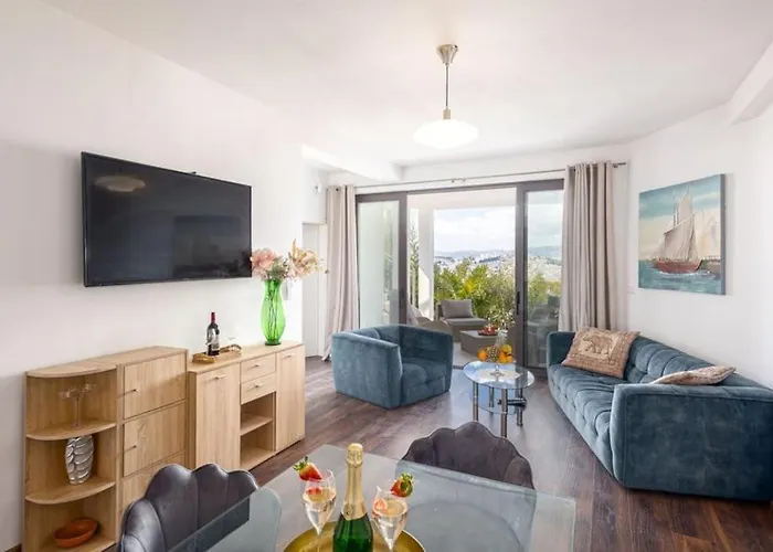 Luxury With Breathtaking View & Private Pool Appartement Podstrana