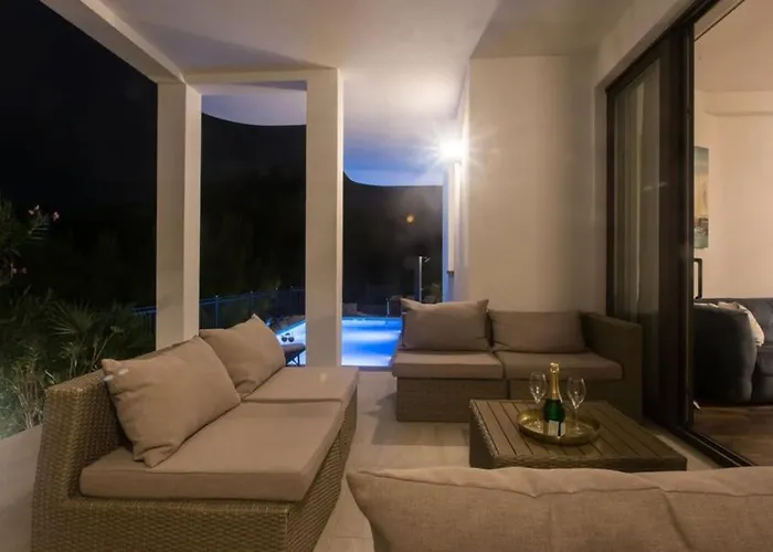 Appartement Luxury With Breathtaking View & Private Pool