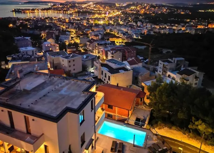 Luxury With Breathtaking View & Private Pool Appartement Podstrana