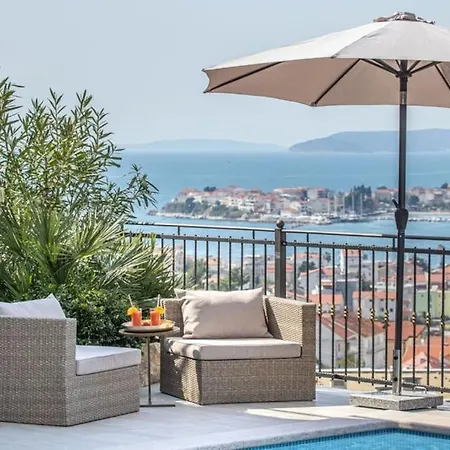 דירה Luxury With Breathtaking View & Private Pool